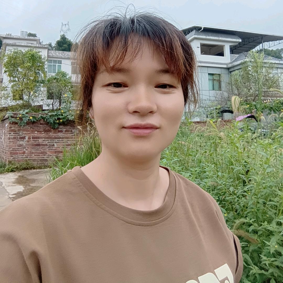 李雨静