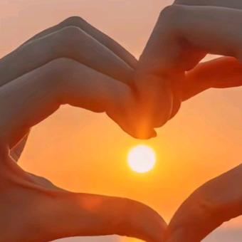 爱喝酒的小姐姐