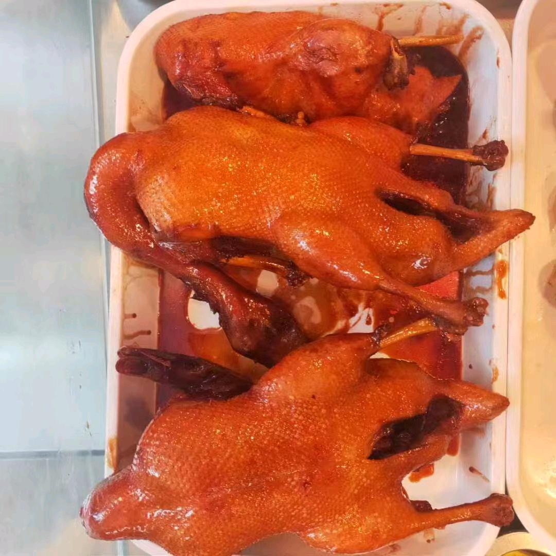 地摊王公益100名失败者