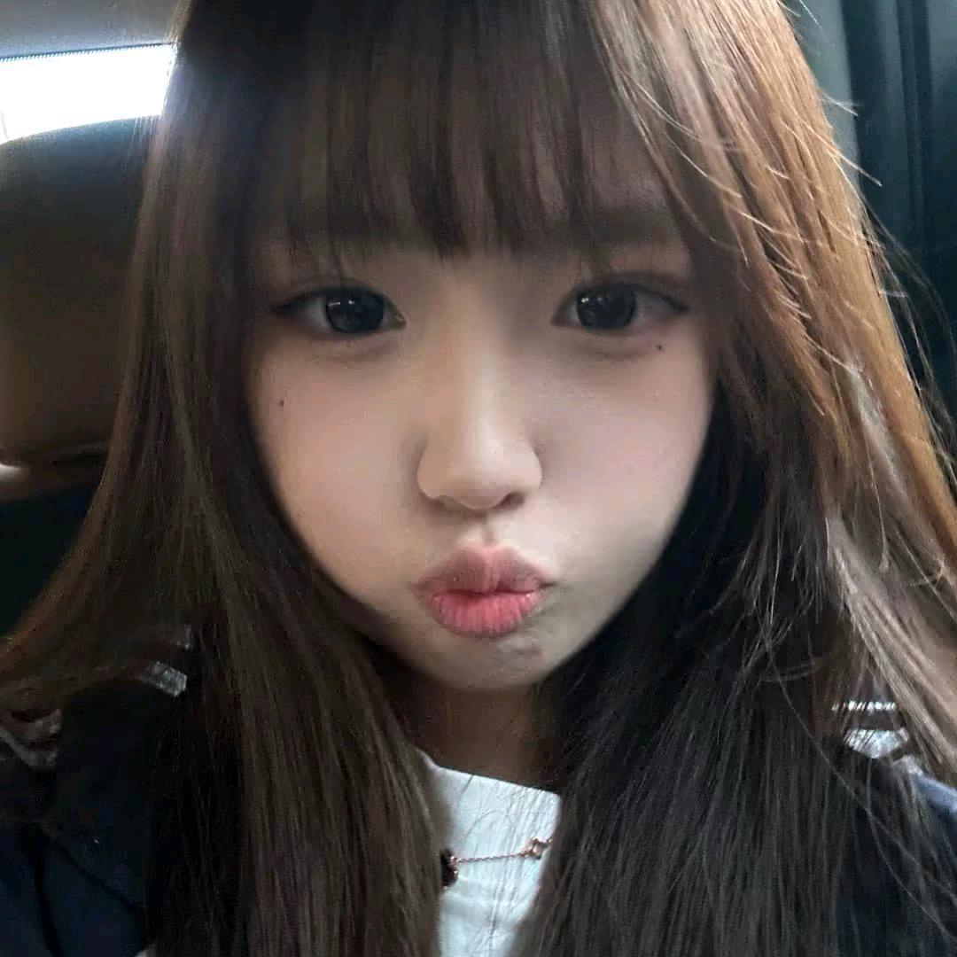小Y