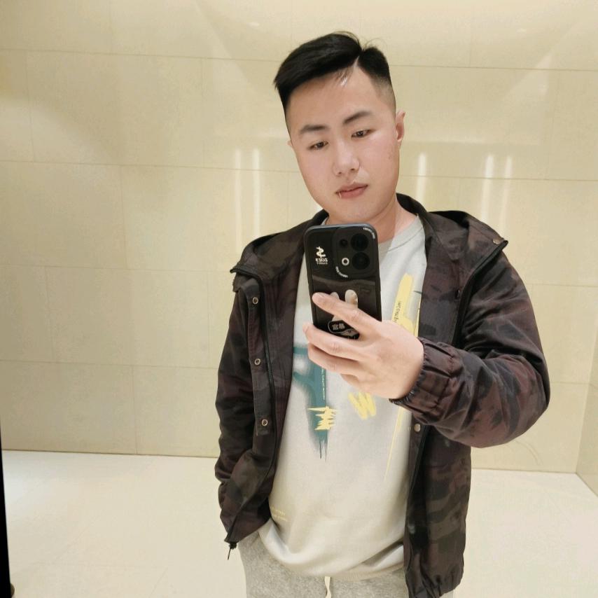 穿着帆布鞋.逛世界