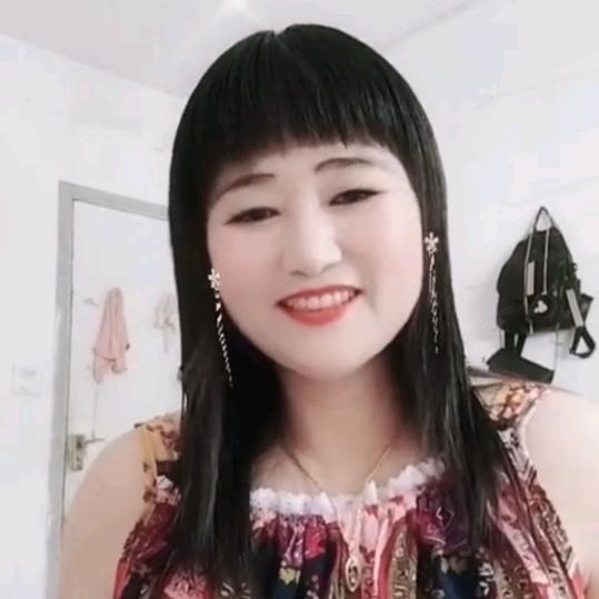 无优花^O^