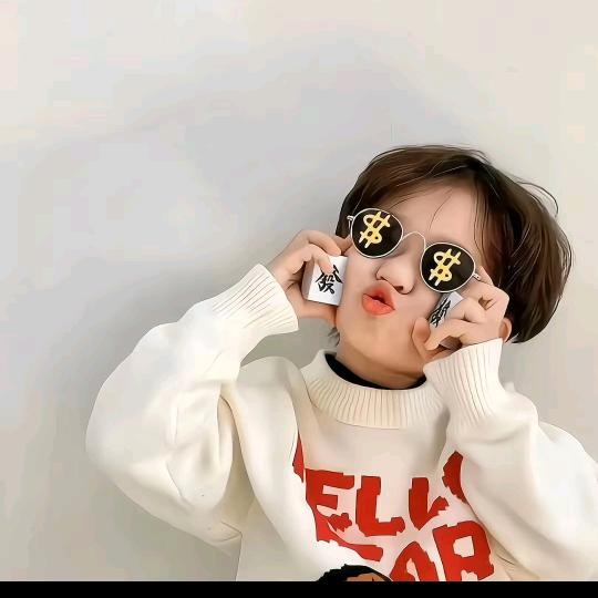 🚬༄༅小ོ人物༻