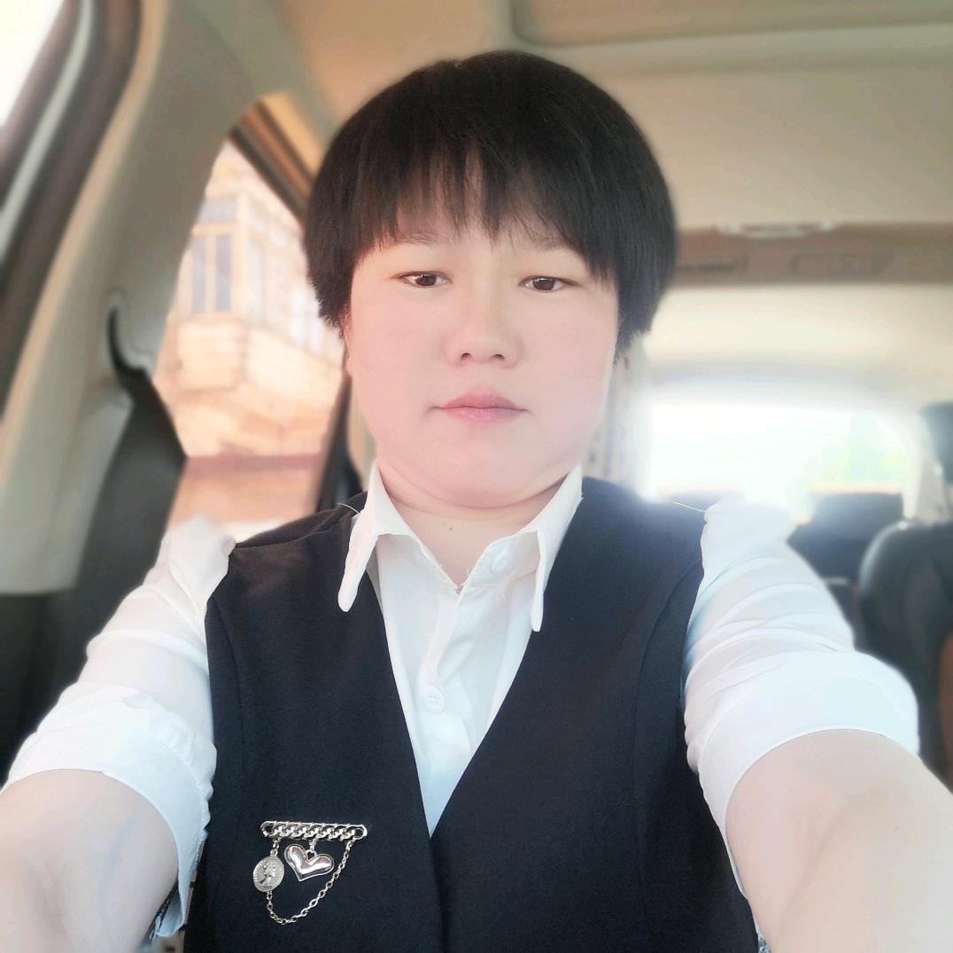 波琳梦很幸福