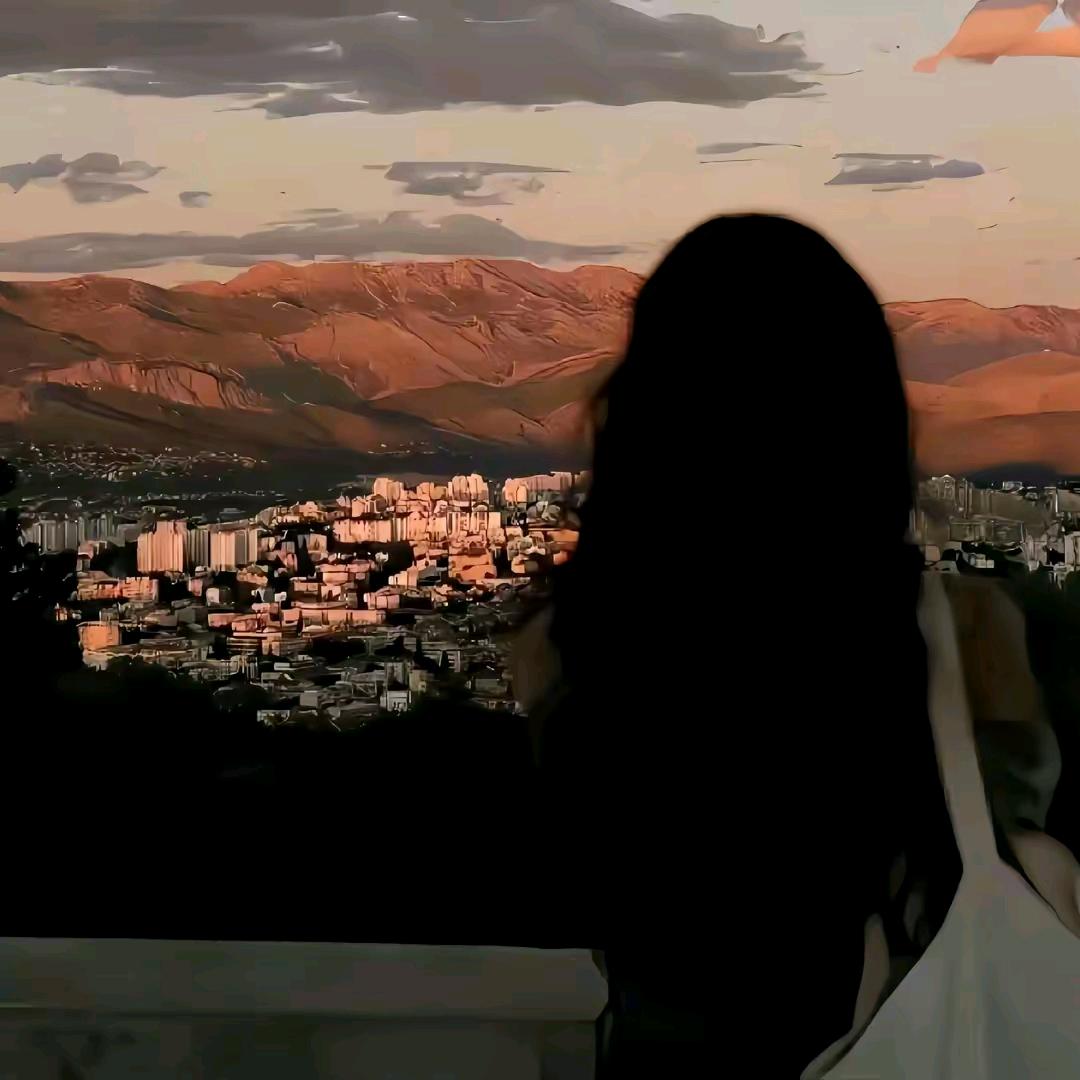 欣~lcx.头像