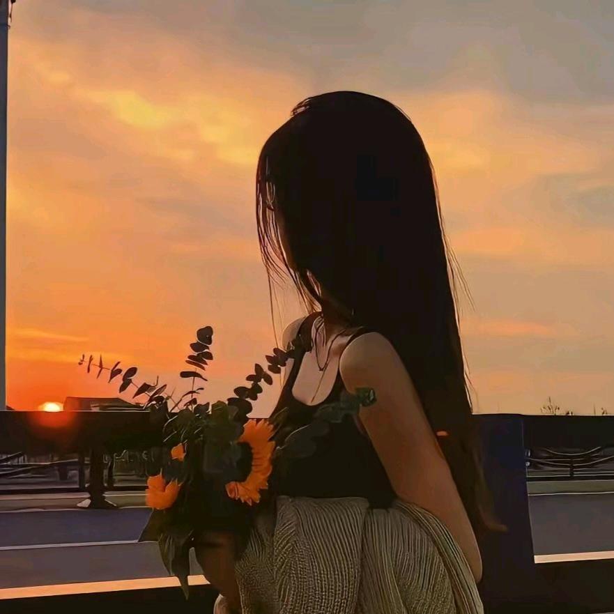 山月.