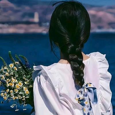净月悠然