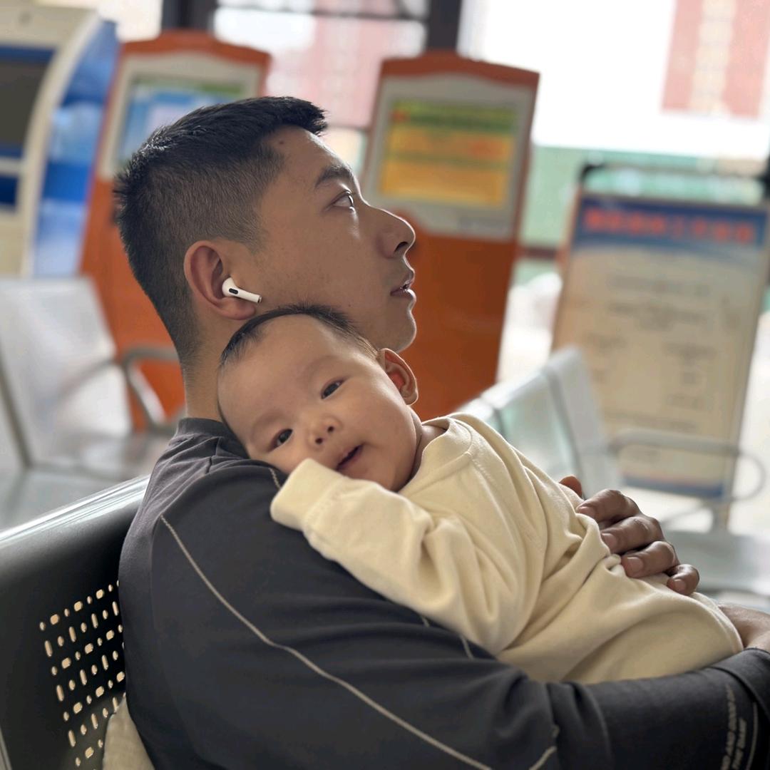 陈二狗（带娃版）