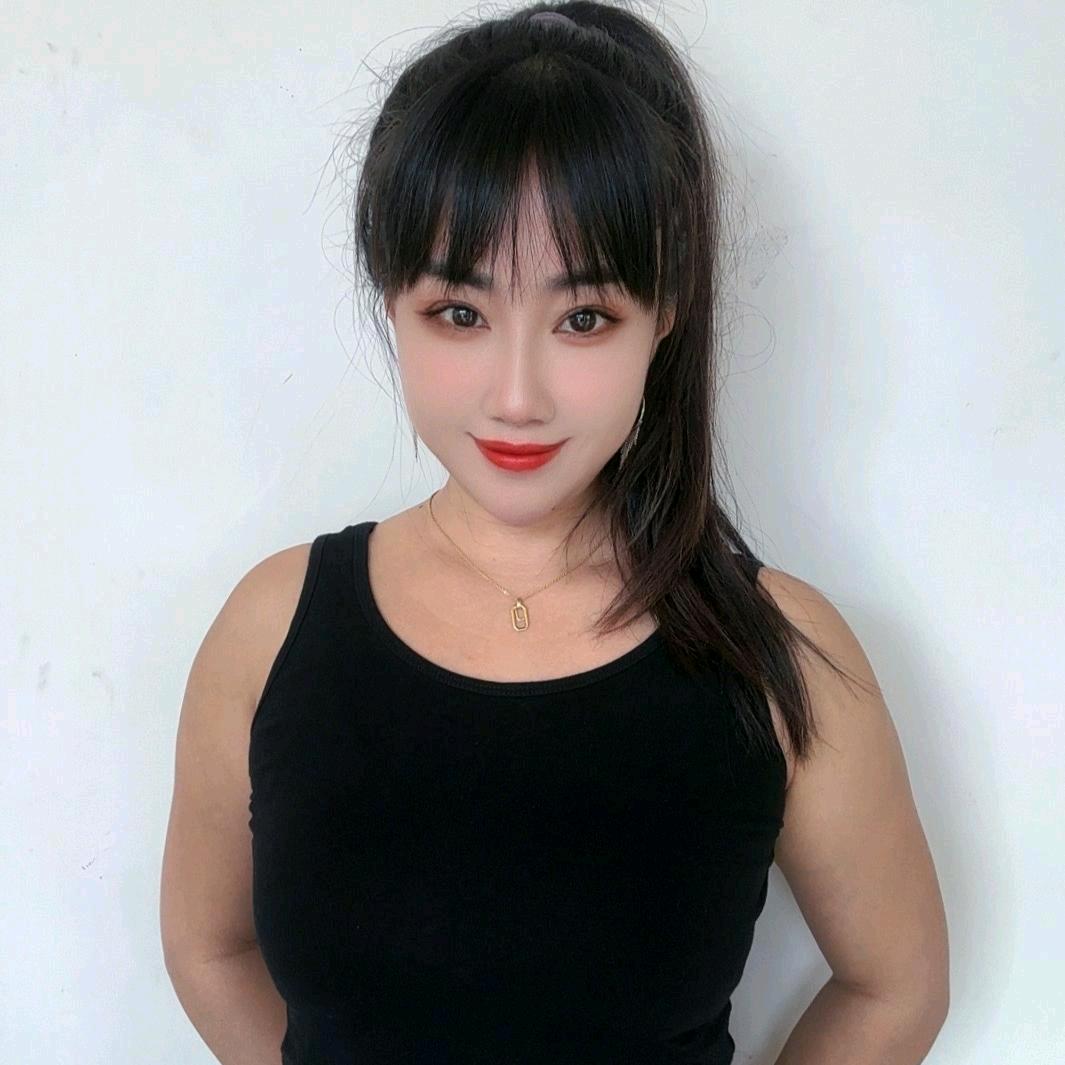 小婶婶.