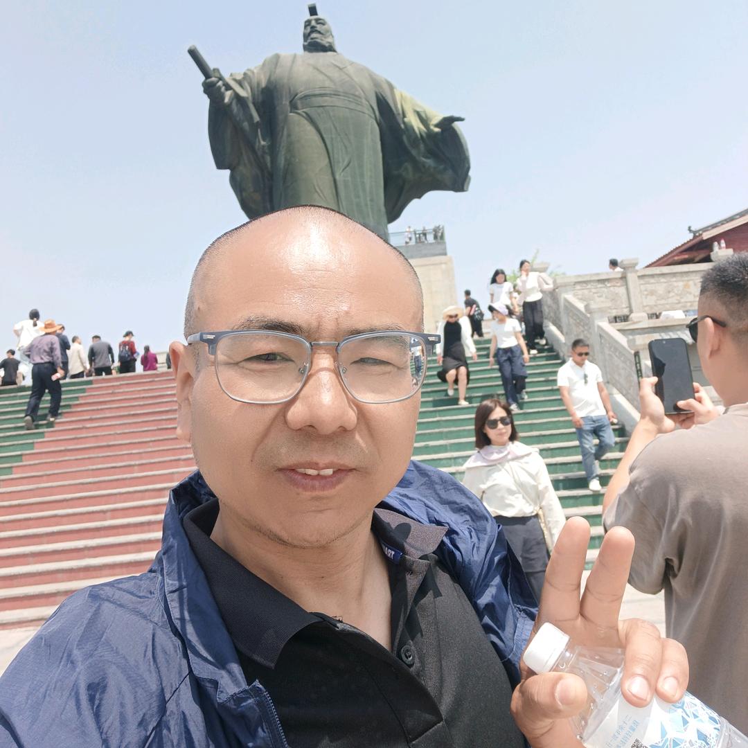 明亮莲花落