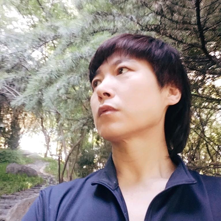 鹿泉靚族美发阿李