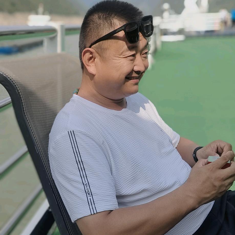 東 東
