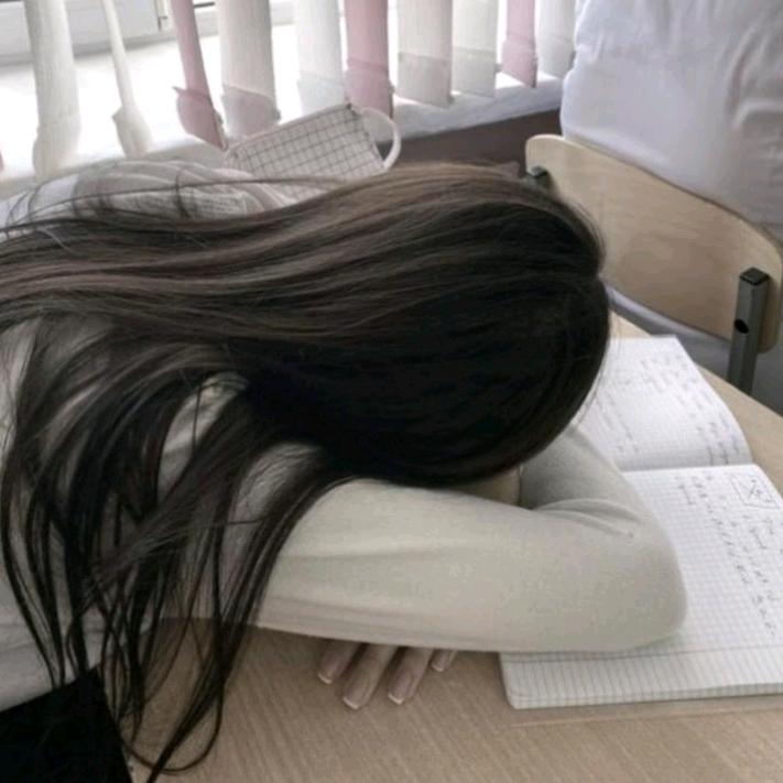 ལྷ་སྒྲོན།💕