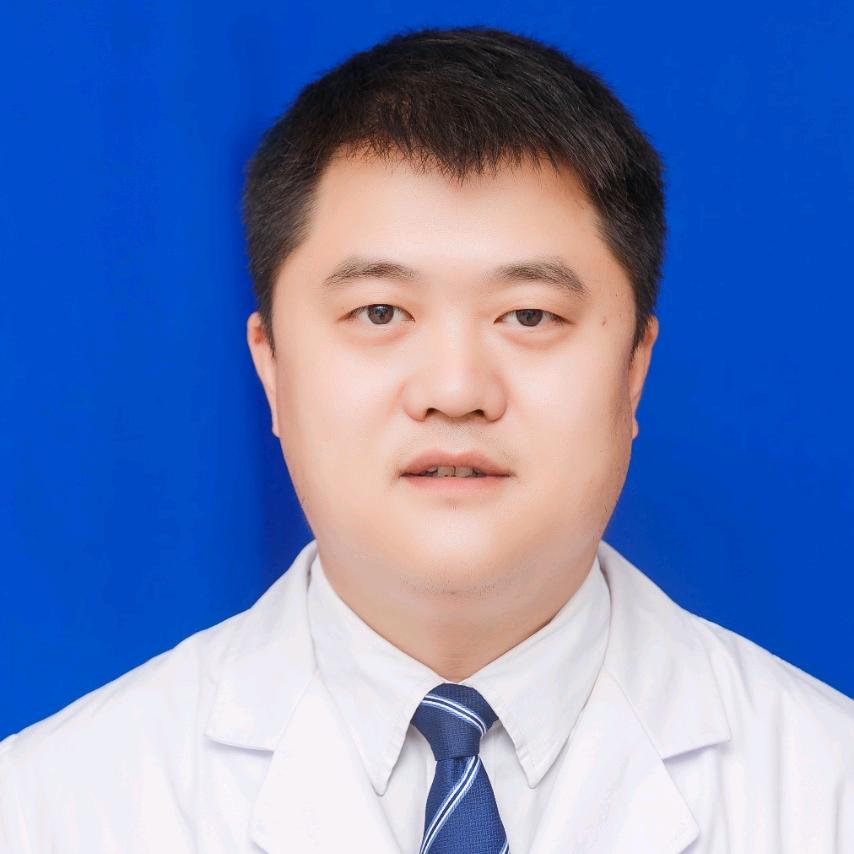 骨科专家郭医生