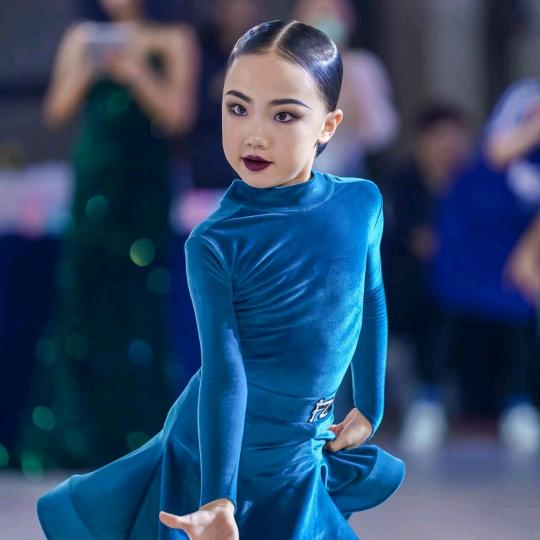 朗艺舞蹈——钥钥