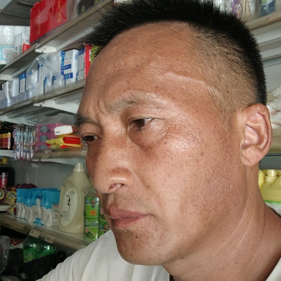 轮胎哥（土地坳花卉）