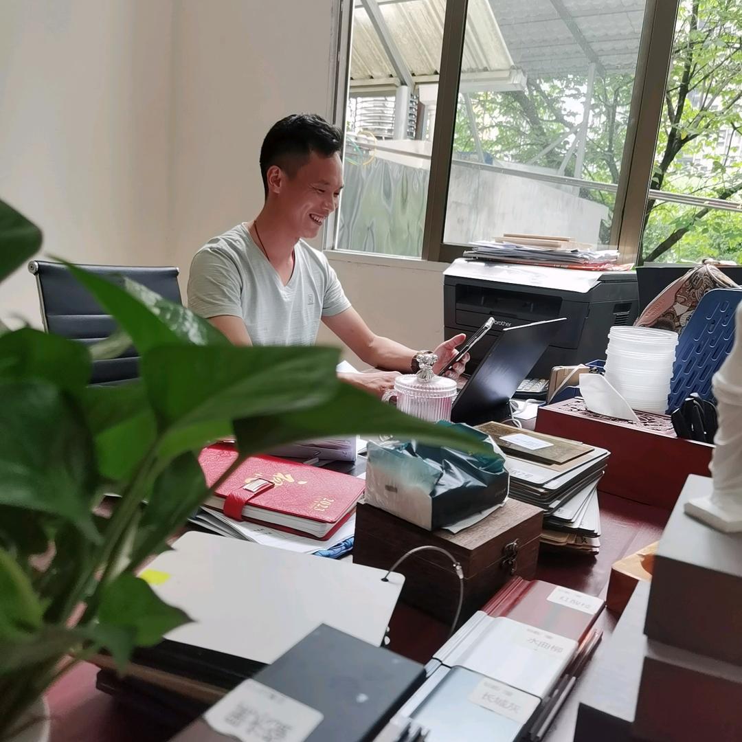 蒋公子～金牌全屋定制柜子，实木门