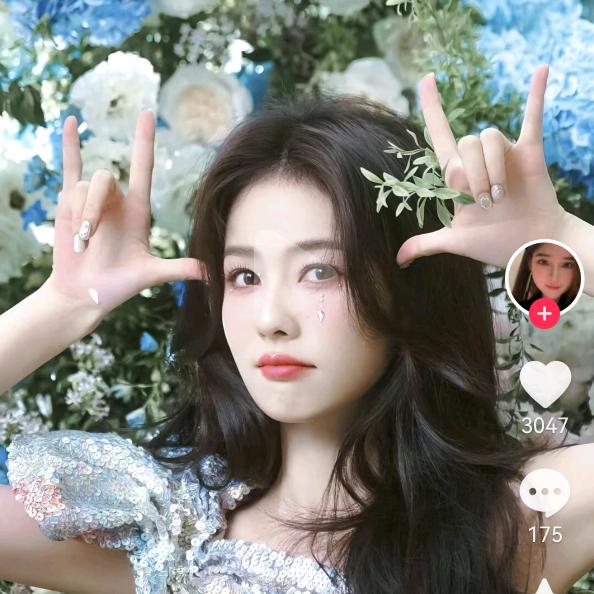 肖惟馨（冲300粉）让我破300粉吧。