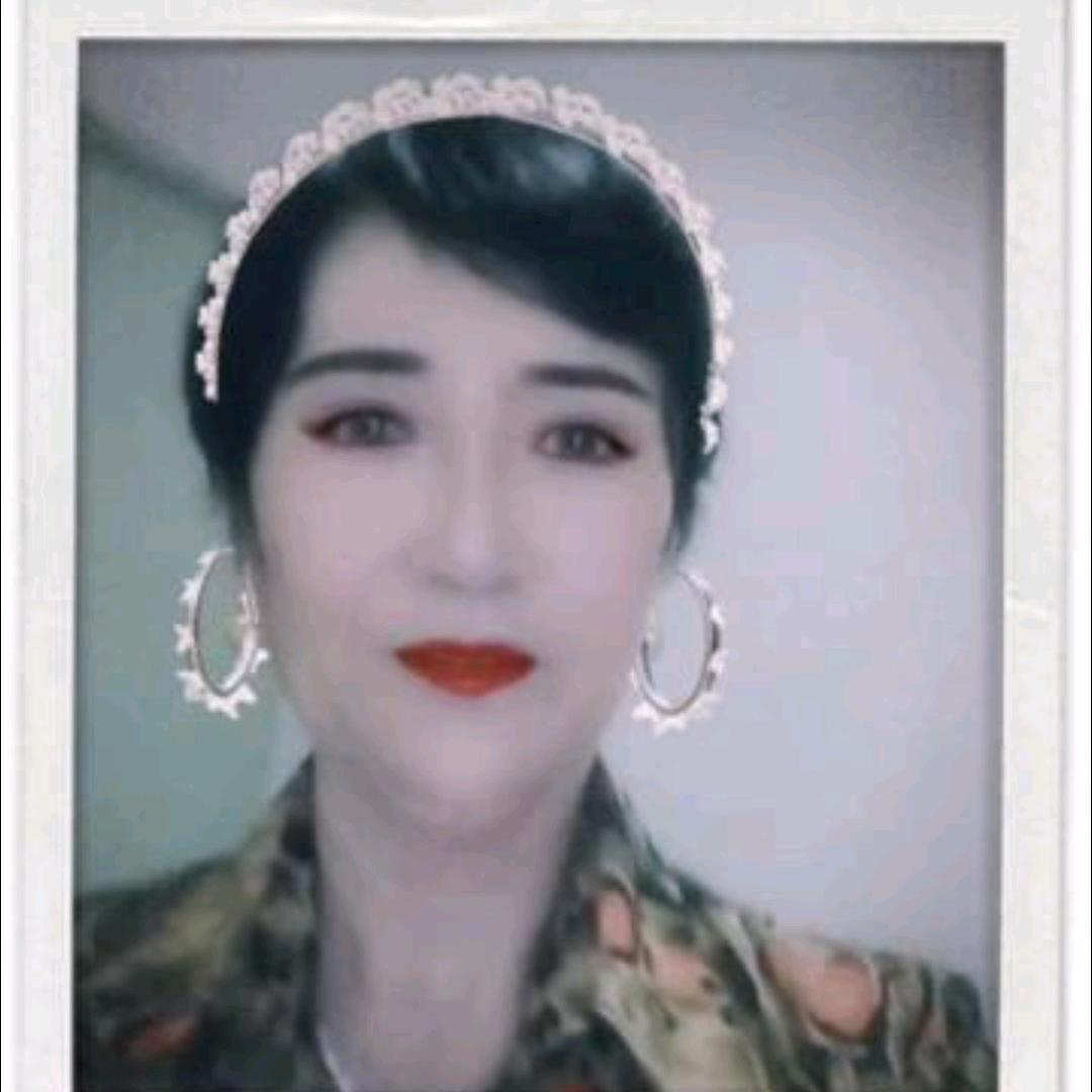 开心快乐每一天，微笑看世界。