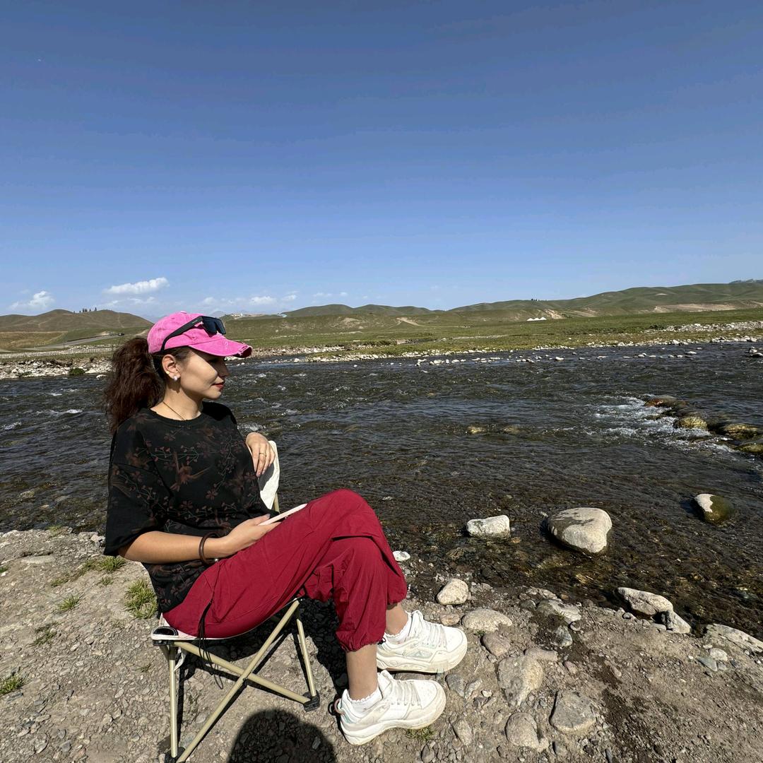 亚董夫人❣️（暗香）