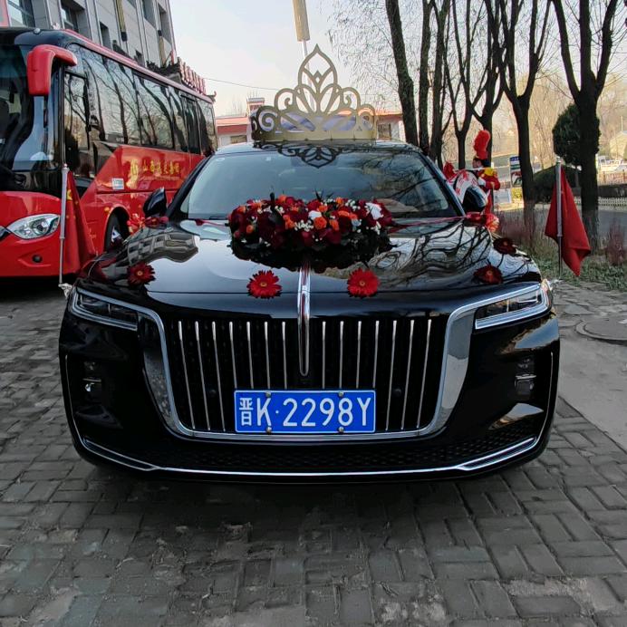 滨河花园酒店东东婚车
