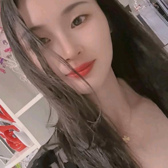 @董家小姐姐💅（抚州贴砖小王夫妻）