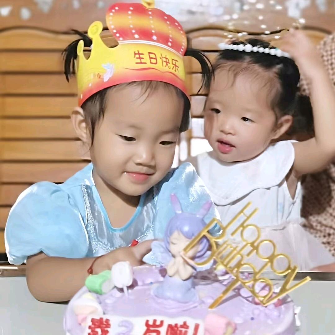 🐮微雨☔️。d(ŐŐ๑)🐮