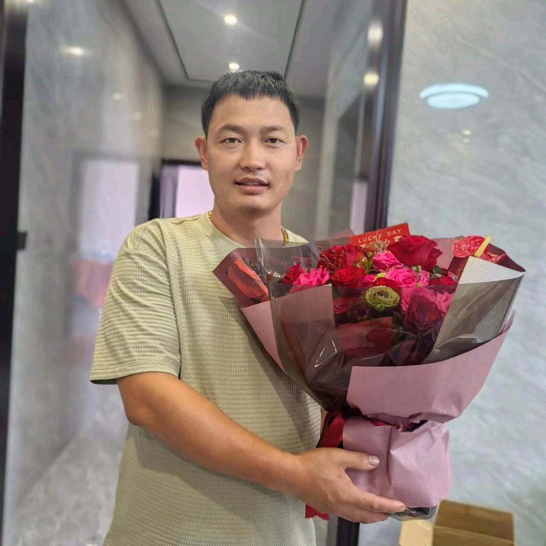 富阳葛溪果树苗张哥