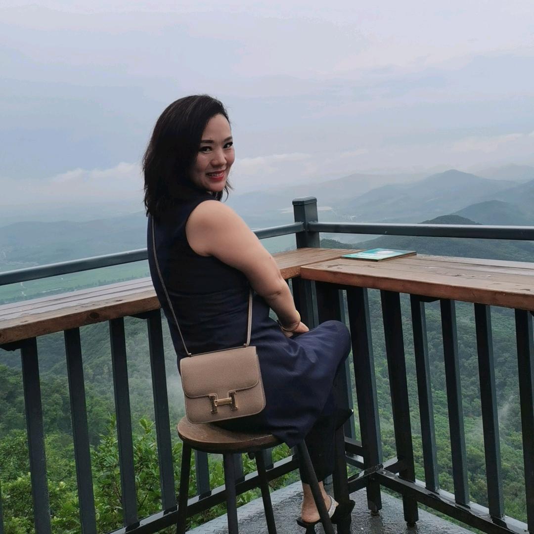 莉精美服饰