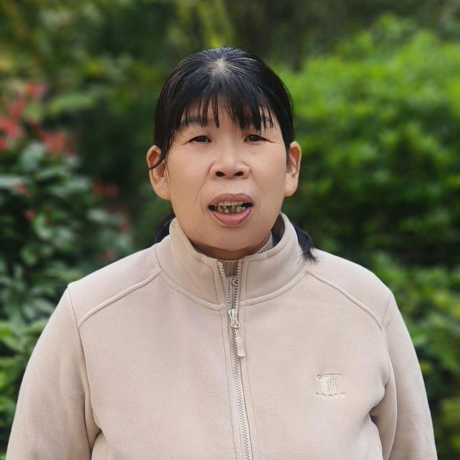 彩姐（12月6曰上午8：20首播）