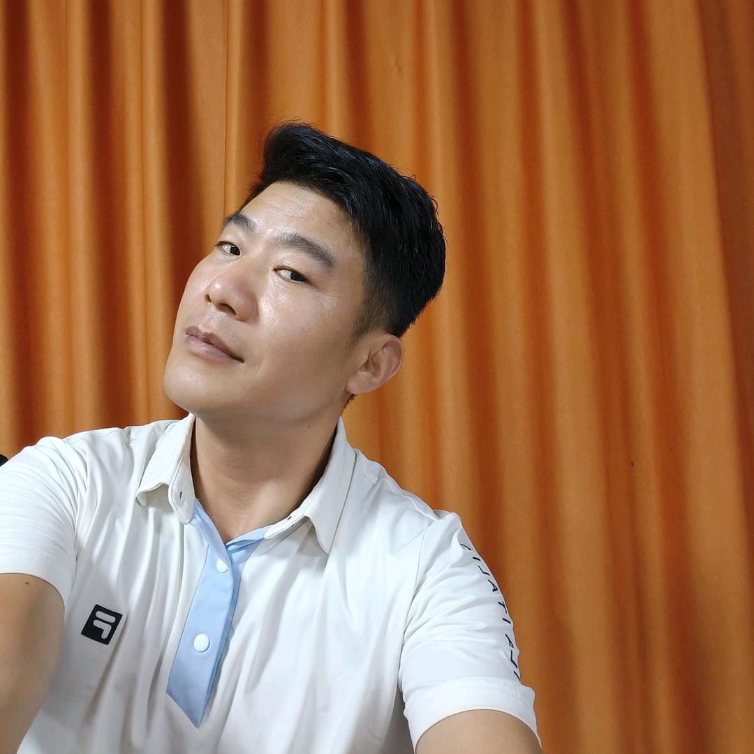 轮椅冰哥
