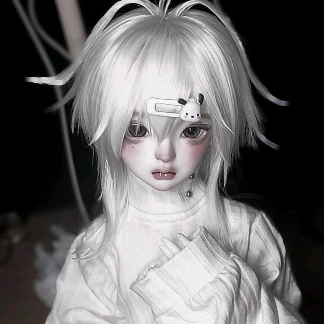 3 3