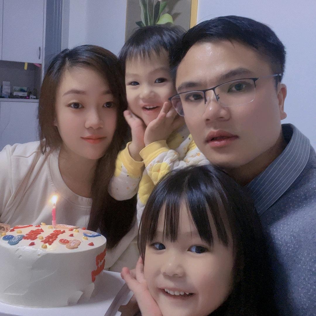 （中山琪霖保险丝）谢积敬