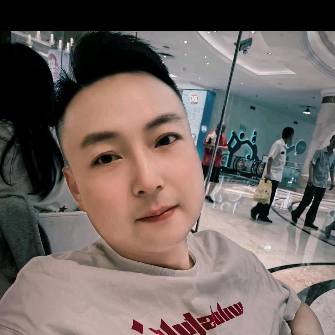 坏坏哒大叔😘😘😘