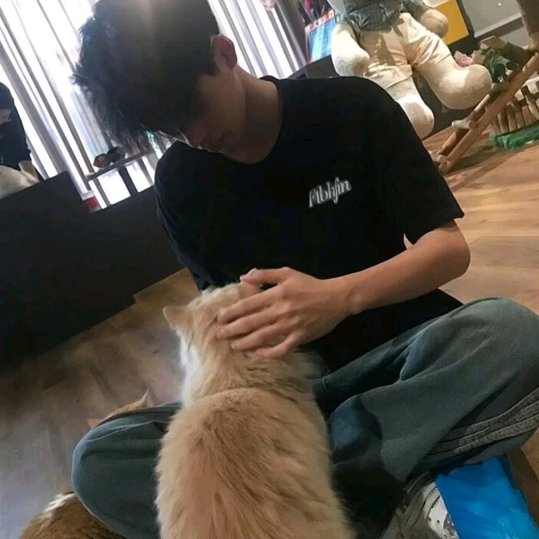 ^_^