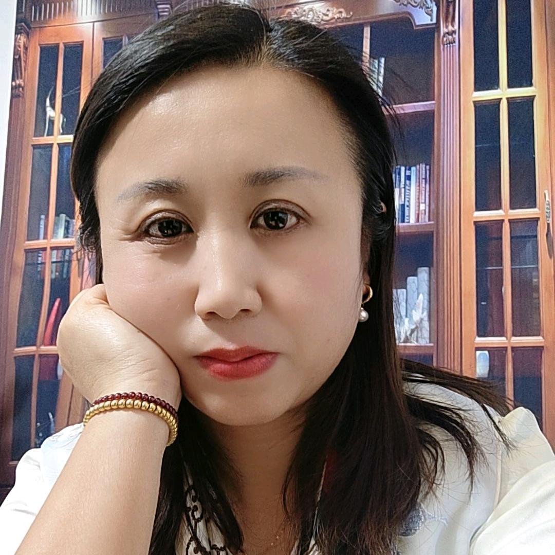 专注的殷老师