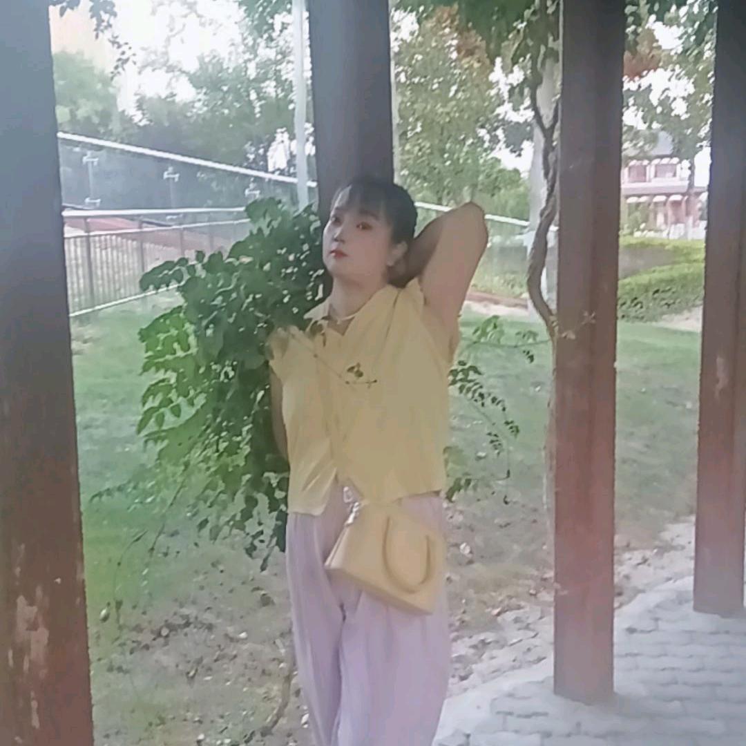 小妮首播