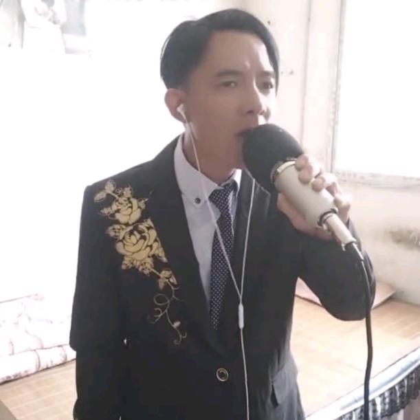暖男小邓