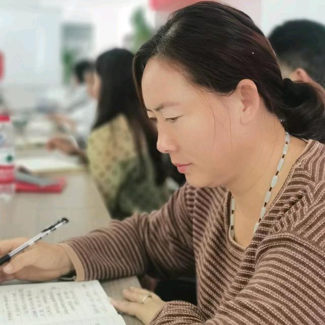 小集幼儿园杨妈妈