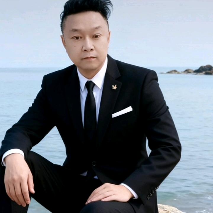 家具胡歌（户外发）
