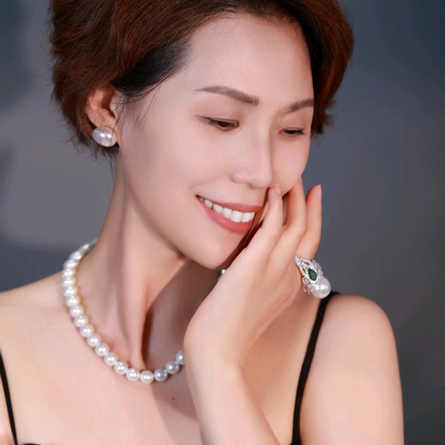 脱去浮华