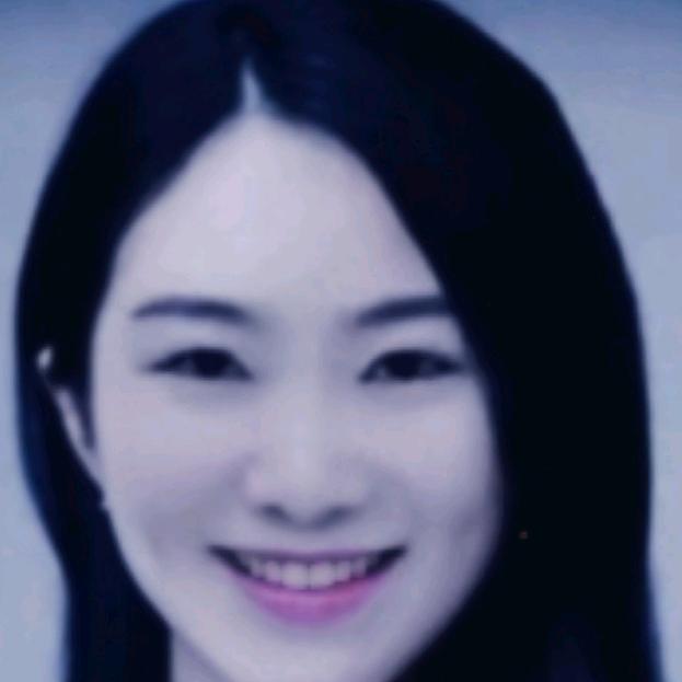 灿莹年满