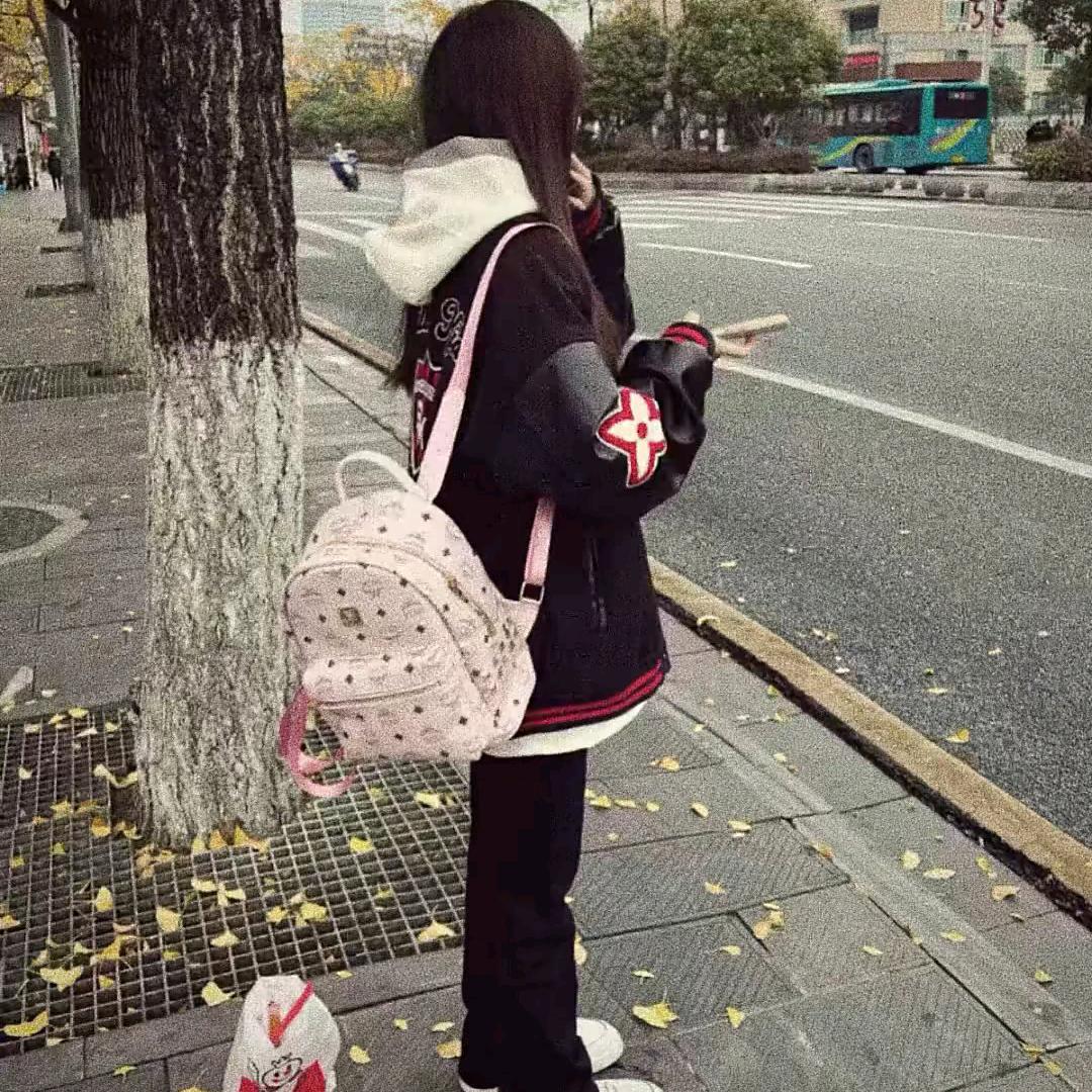 椰子汁ᶻ𝗓𐰁