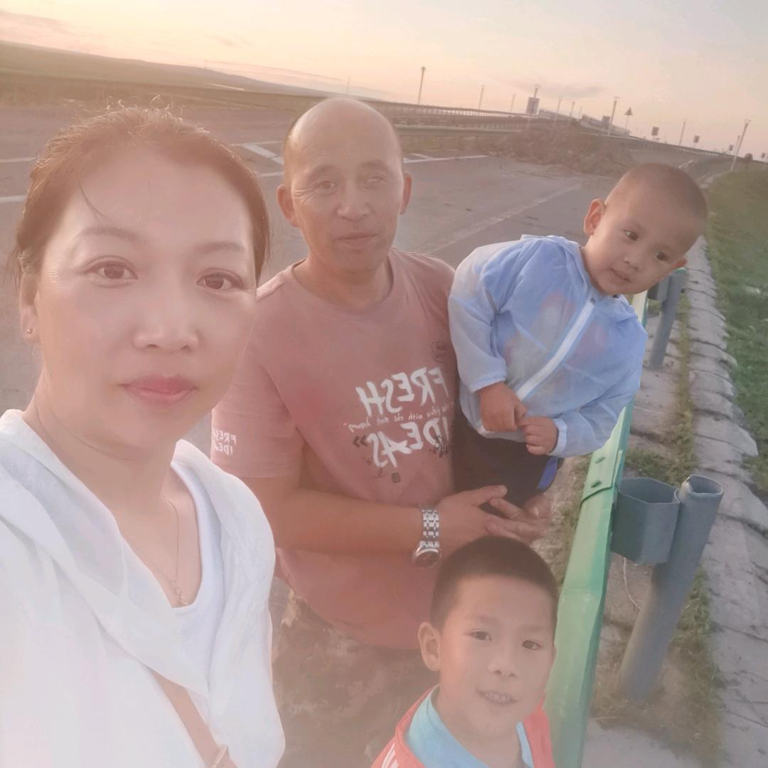 🍁穆萨和艾米尔妈妈🌸