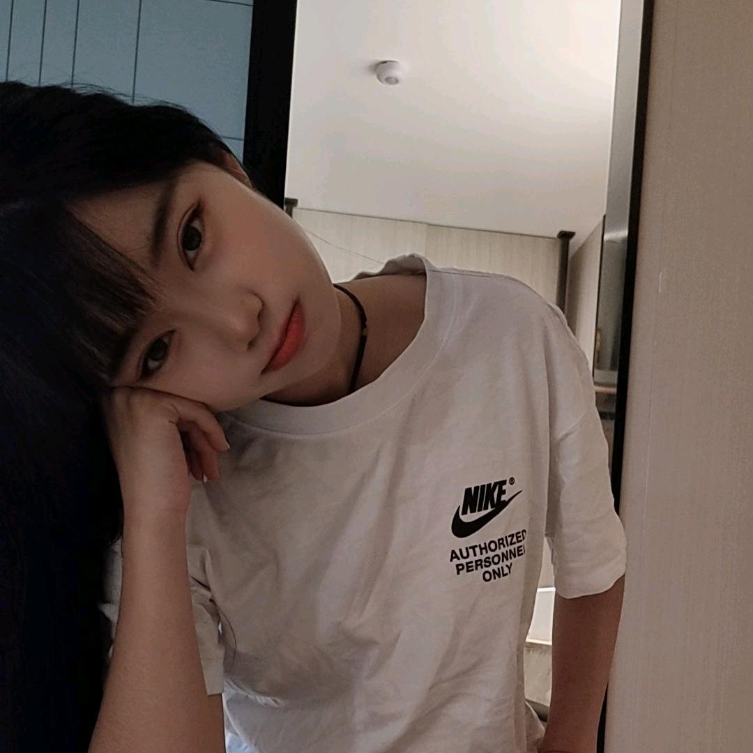 月