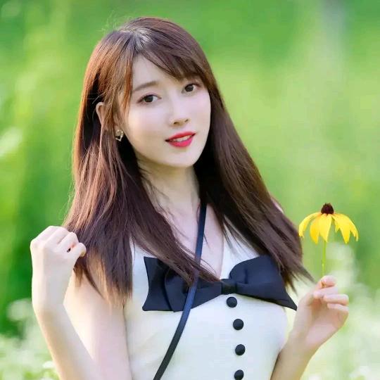 歌股芳母婴