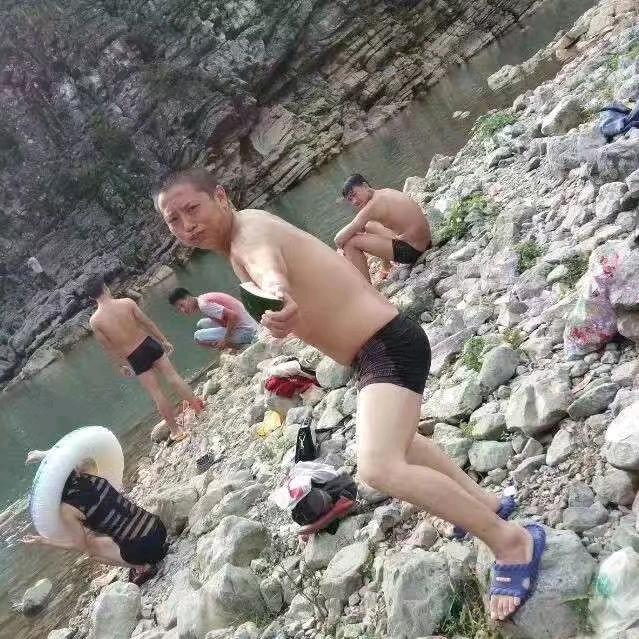 ～睡觉—呼噜噜～