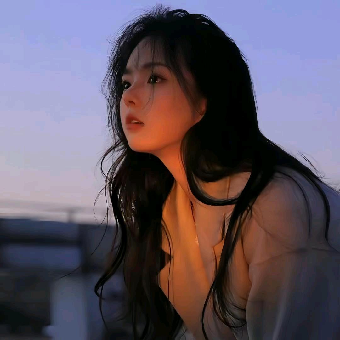 凉山小姑娘