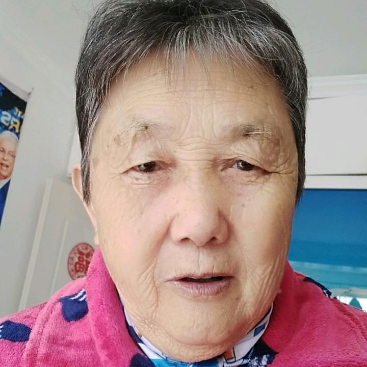 黄佃珍