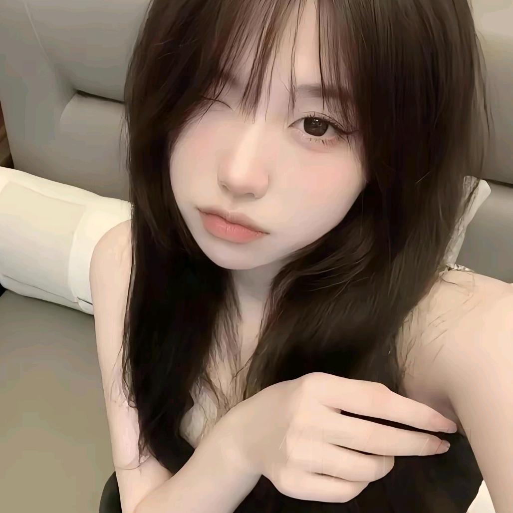 草莓扁扁™@抖音